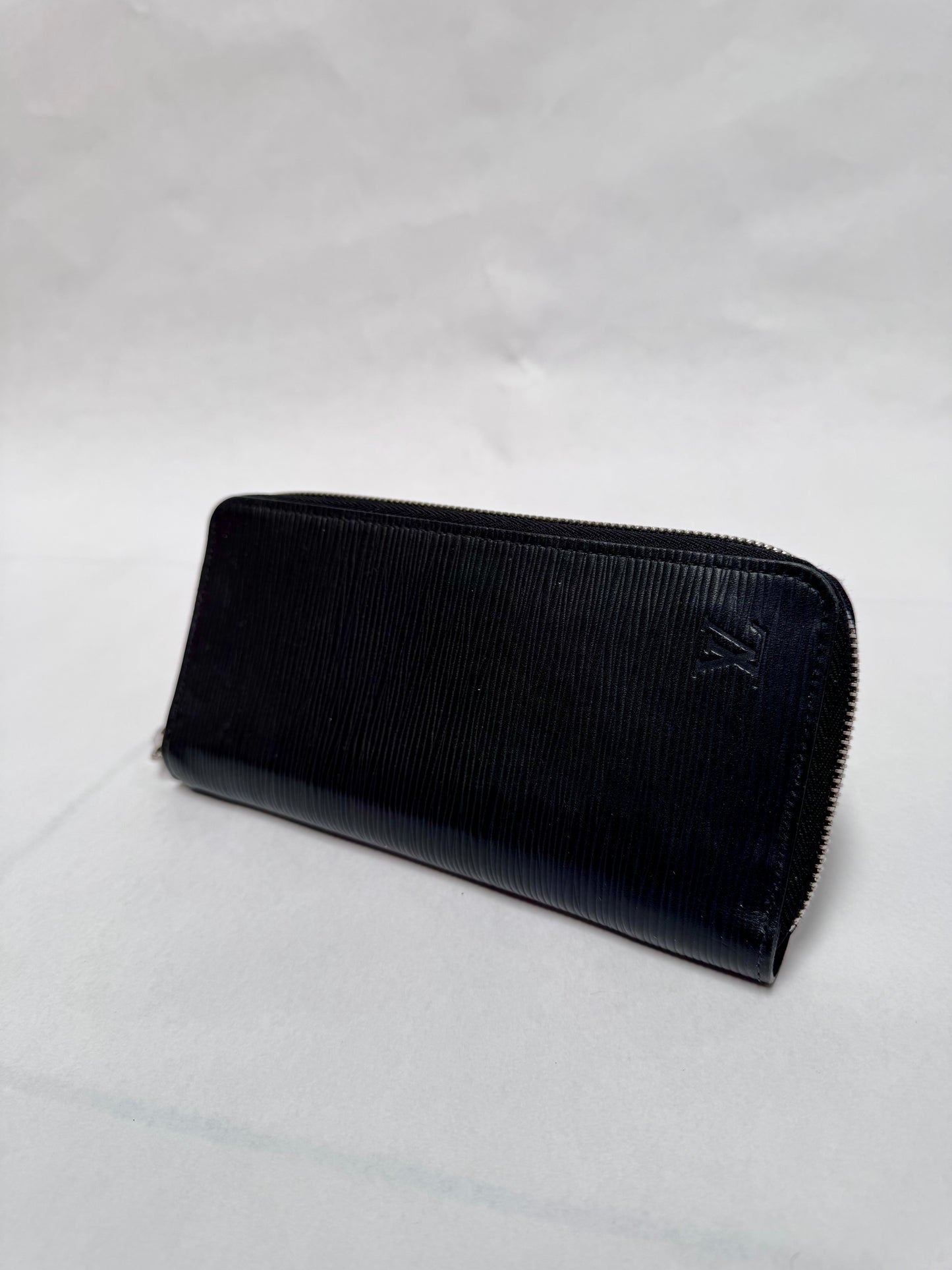 Louis Vuitton portefeuille cuir epi noir