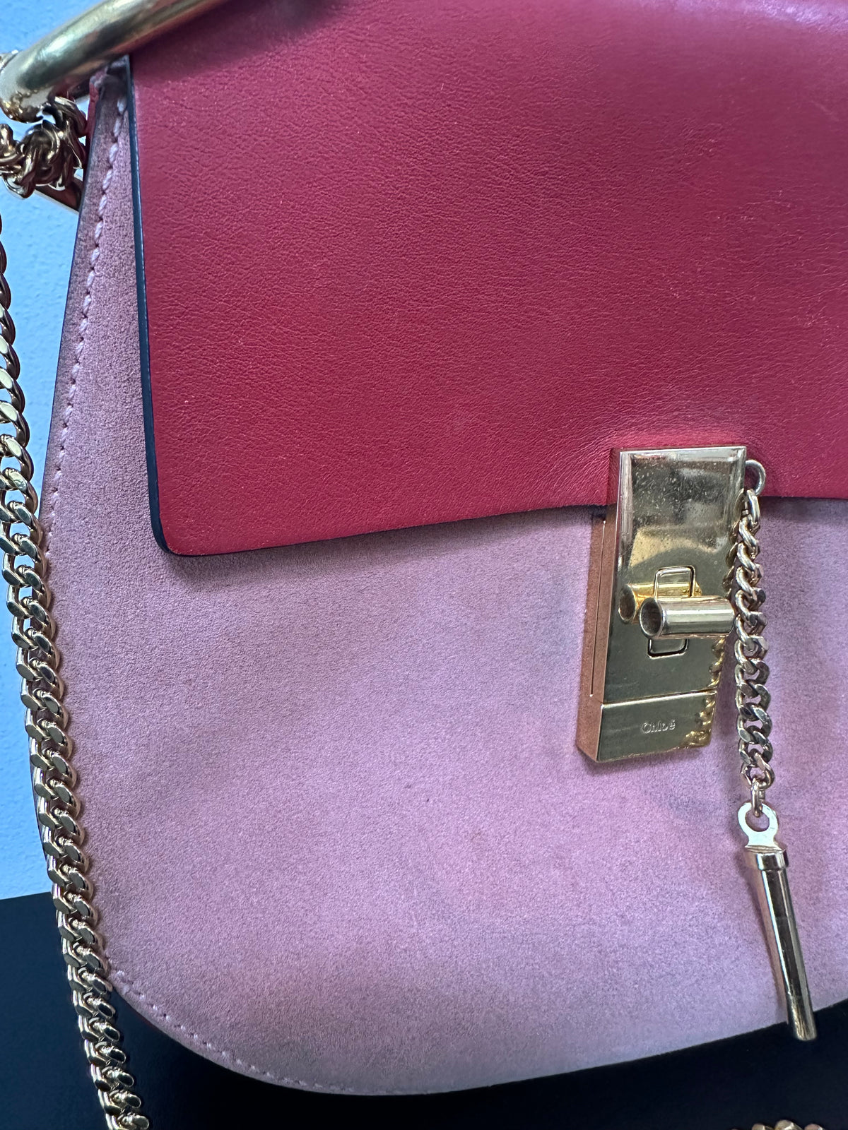 Chloe drew pink