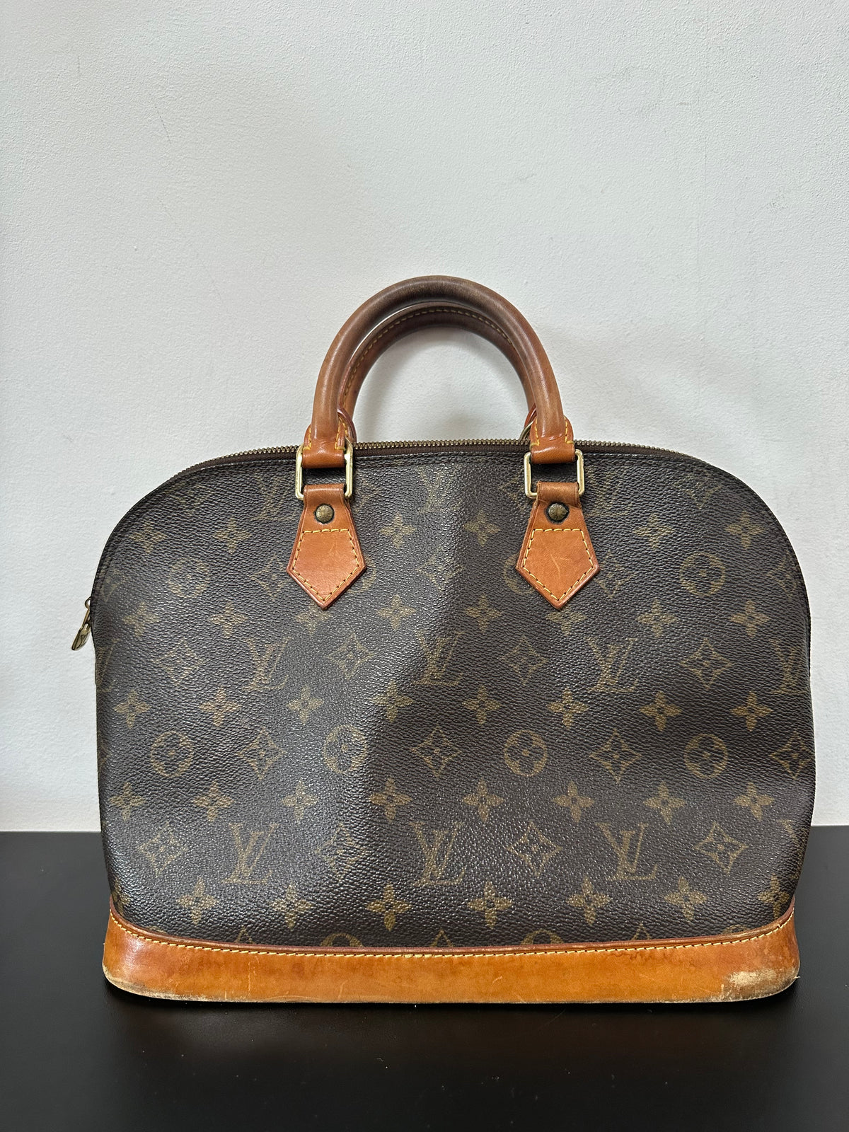 Louis Vuitton Alma monogram PM