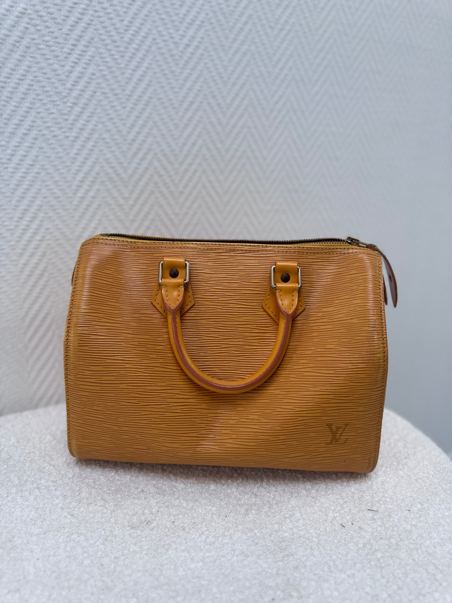 Louis Vuitton Speedy 25 epi jaune