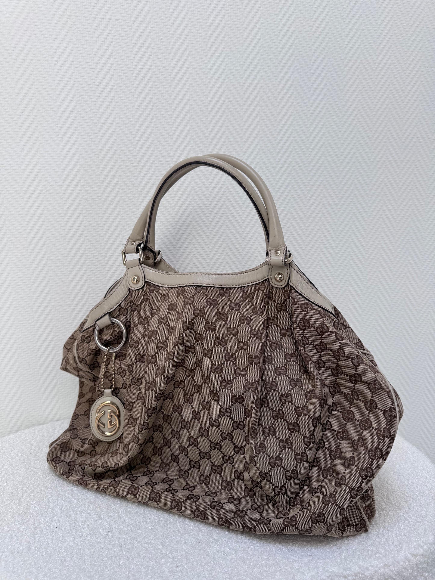 Gucci large sukey GG canvas tote