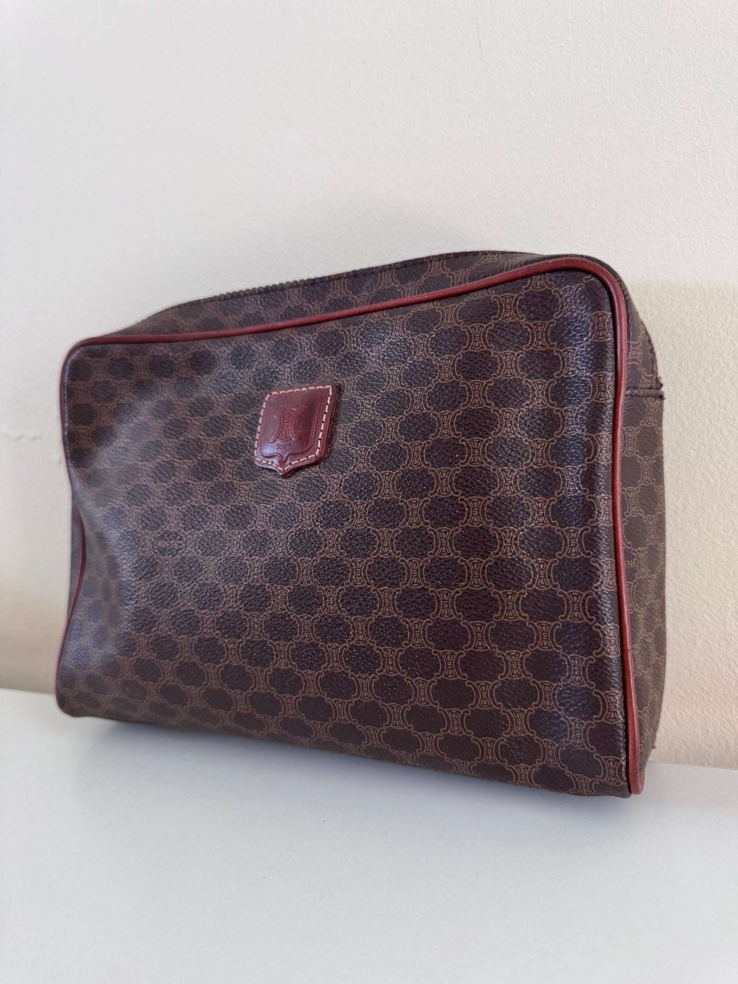 Céline trousse de toilette en toile enduite macadam marron (square)