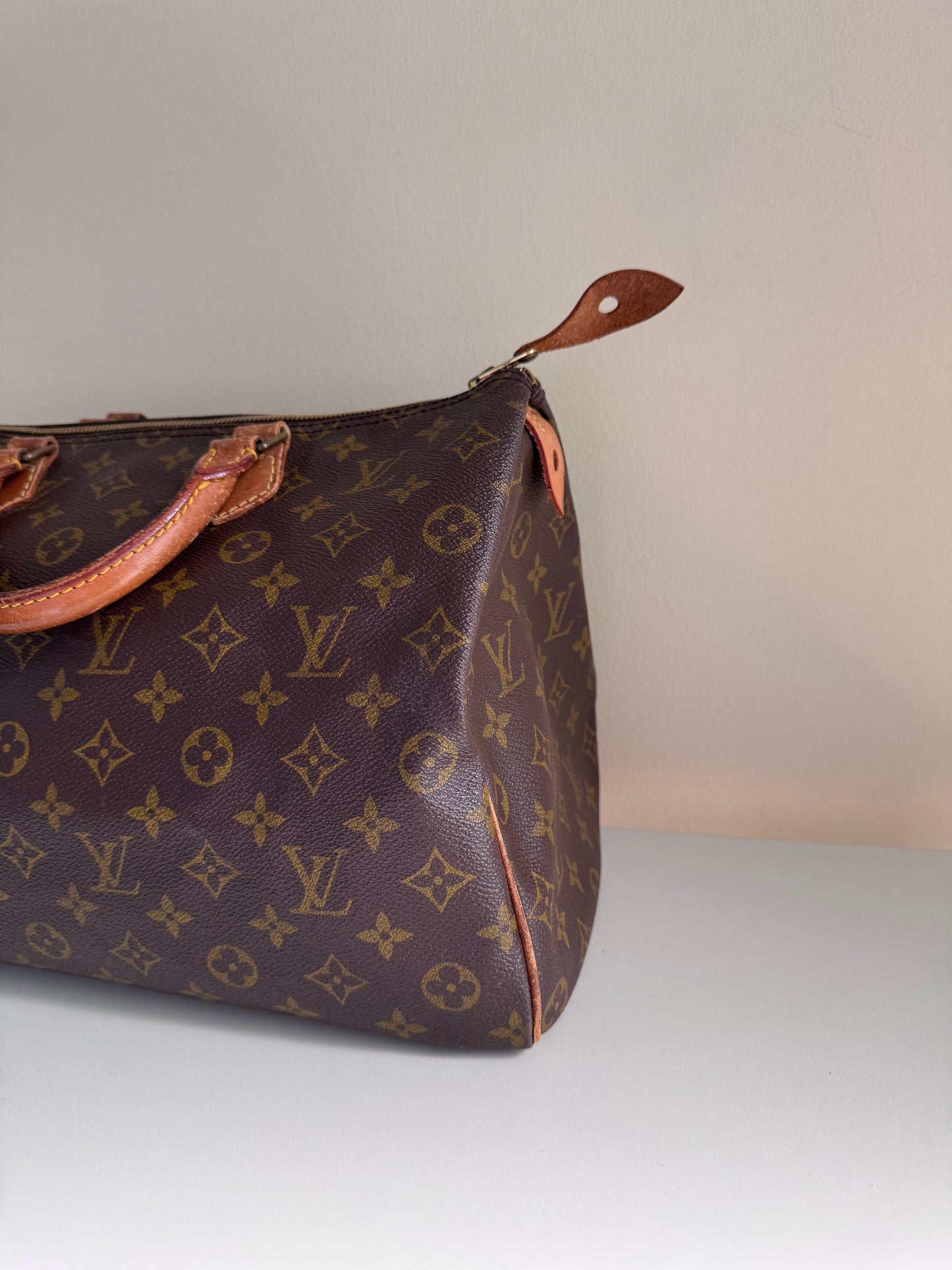 Louis Vuitton speedy 35 monogram