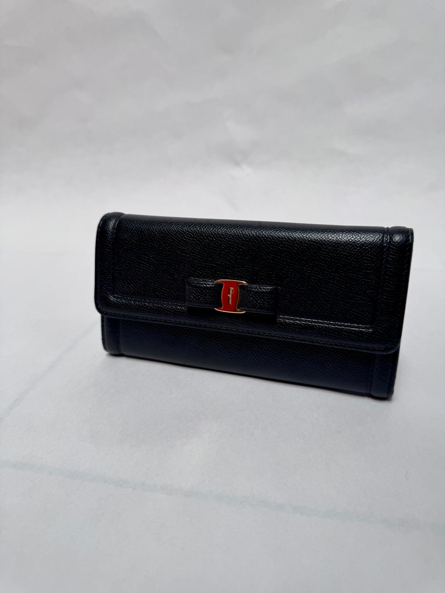 Salvatore Ferragamo portefeuille noir