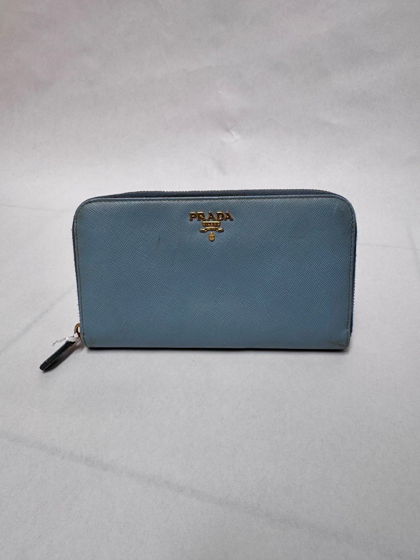 Prada portefeuille cuir saffiano bleu ciel
