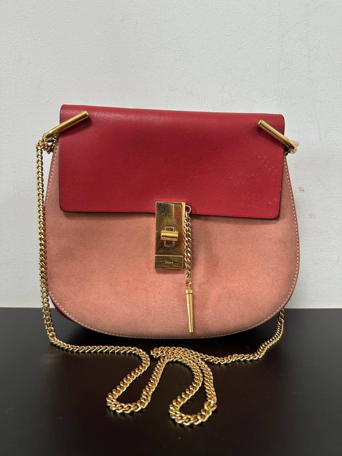 Chloe drew pink