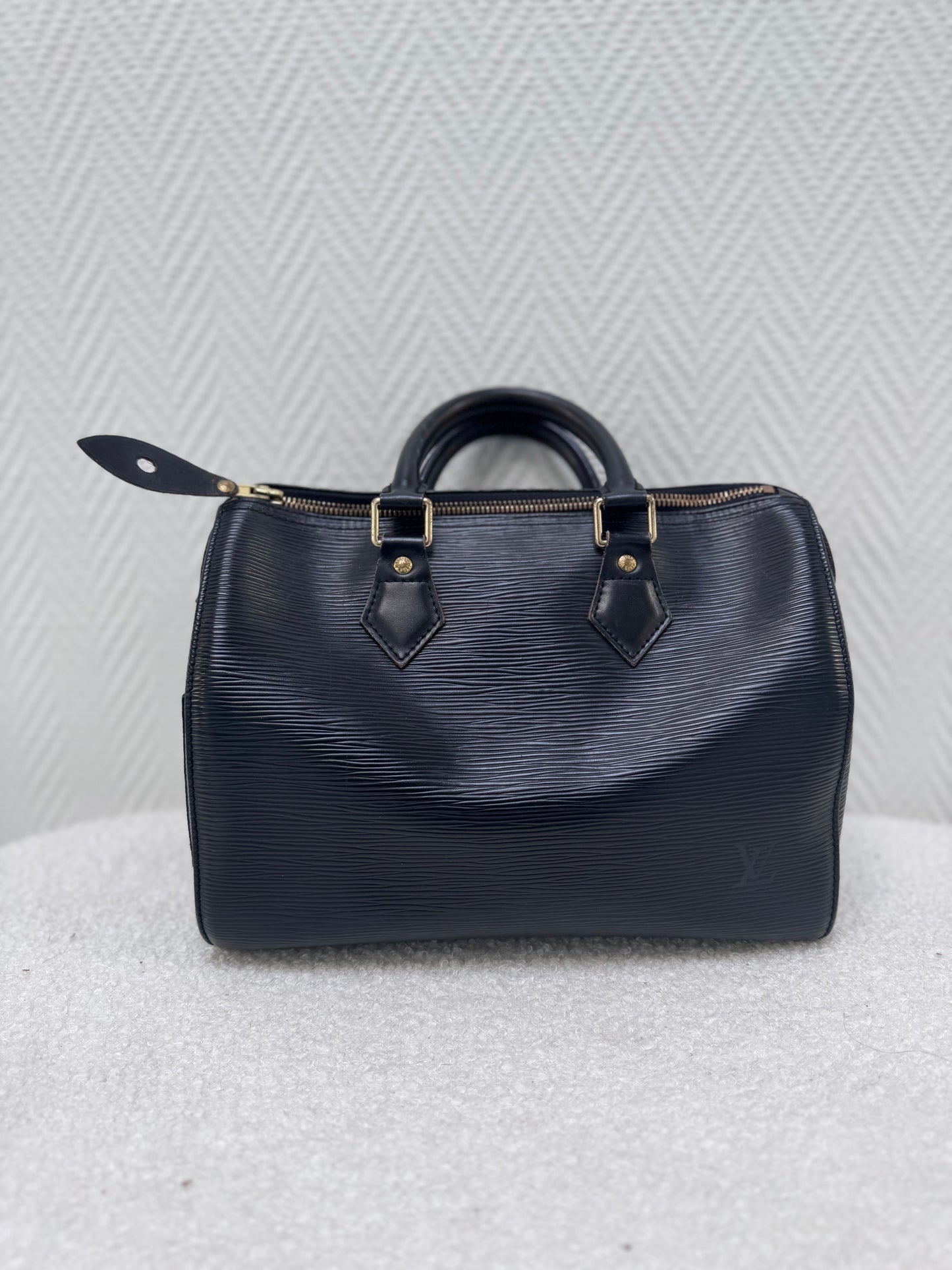 Louis Vuitton Speedy 25 epi noir