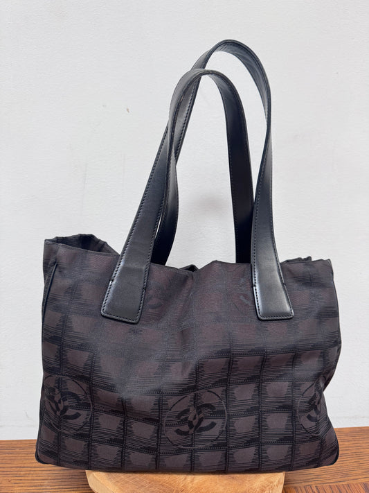 Chanel travel line black tote