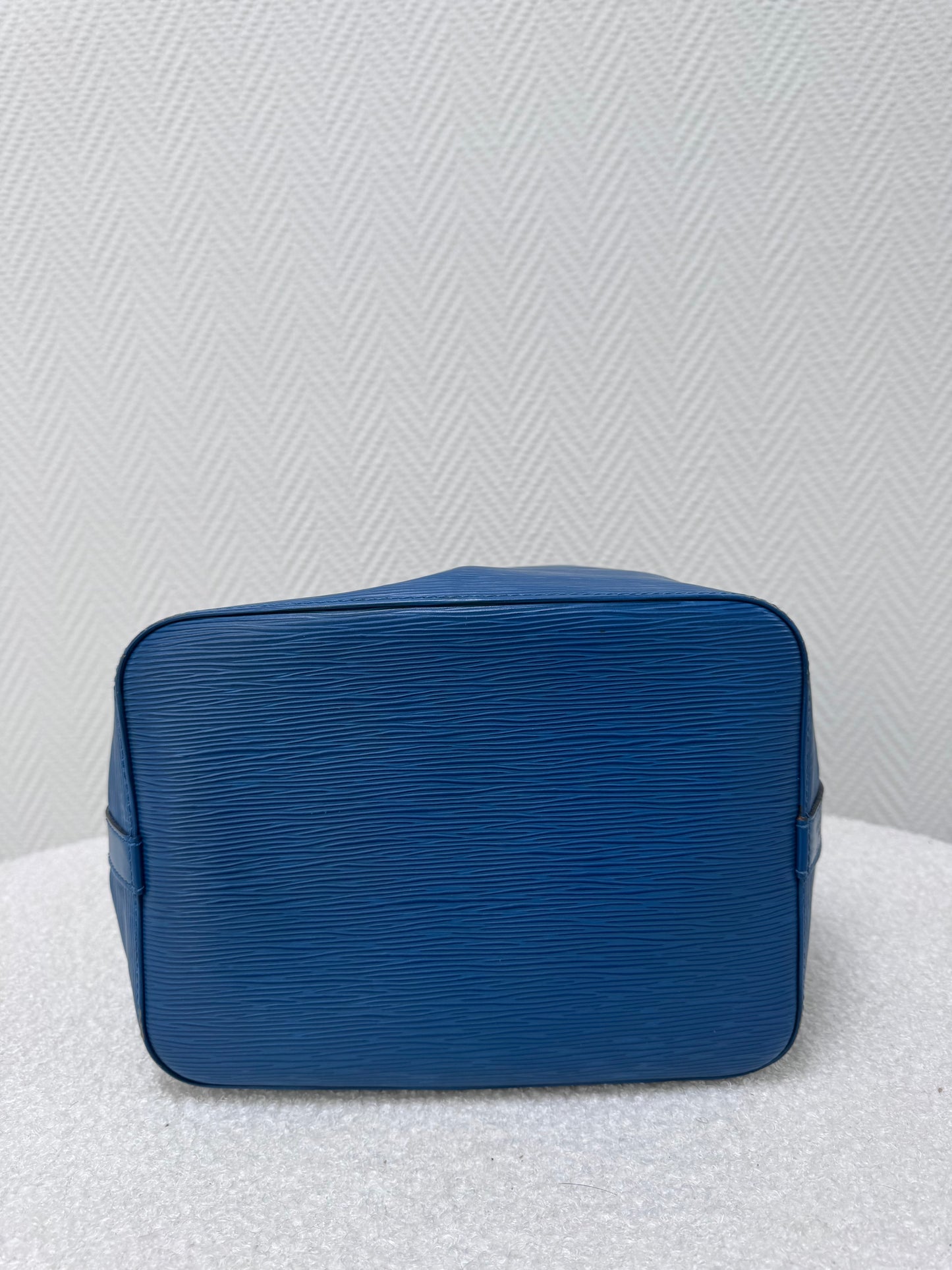 Sac Louis Vuitton Noe Epi bleu - quincaillerie doree