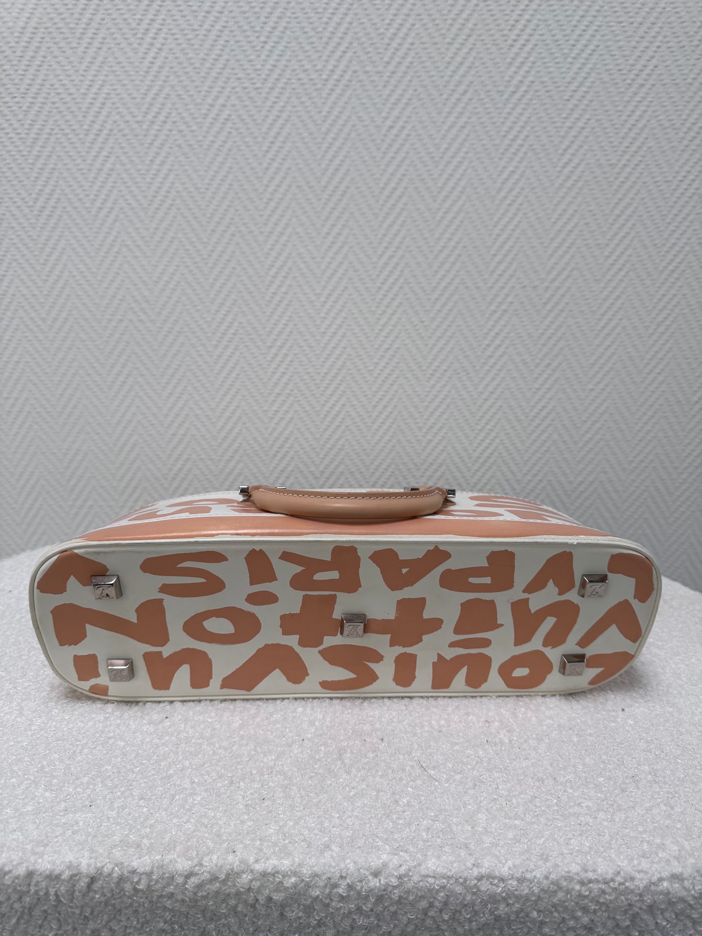 Vanity Louis Vuitton graffiti - dessus pieds cubiques