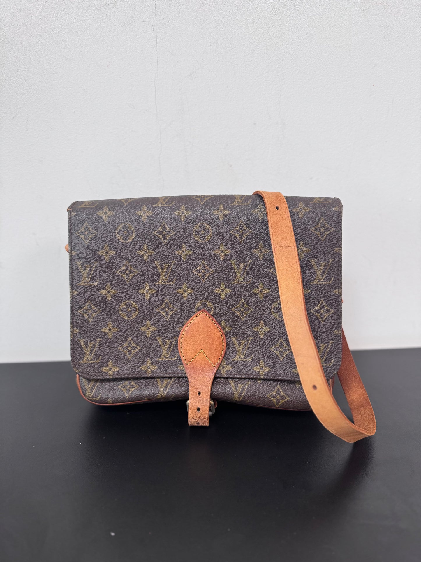 Sac Louis Vuitton Cartouchière GM Monogram (26 cm) – Intérieur Rénové & Propre
