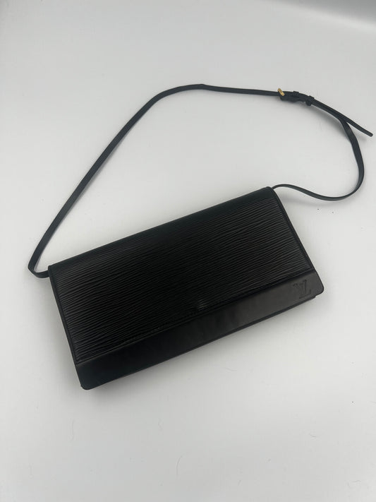 Louis Vuitton Honfleur Clutch Bag
