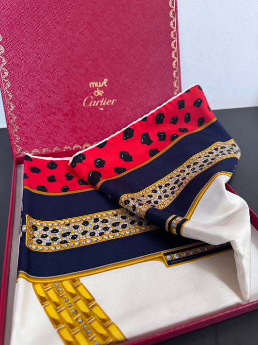 Must de Cartier carré 90x90 cm rouge