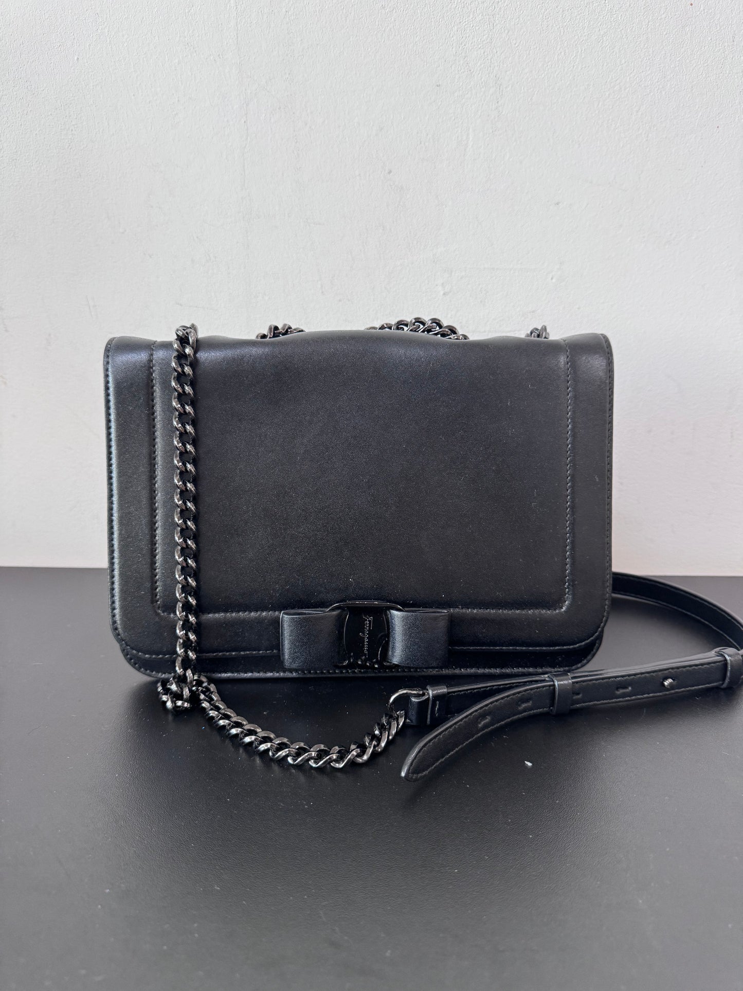 Salvatore Ferragamo Vara Bow noir