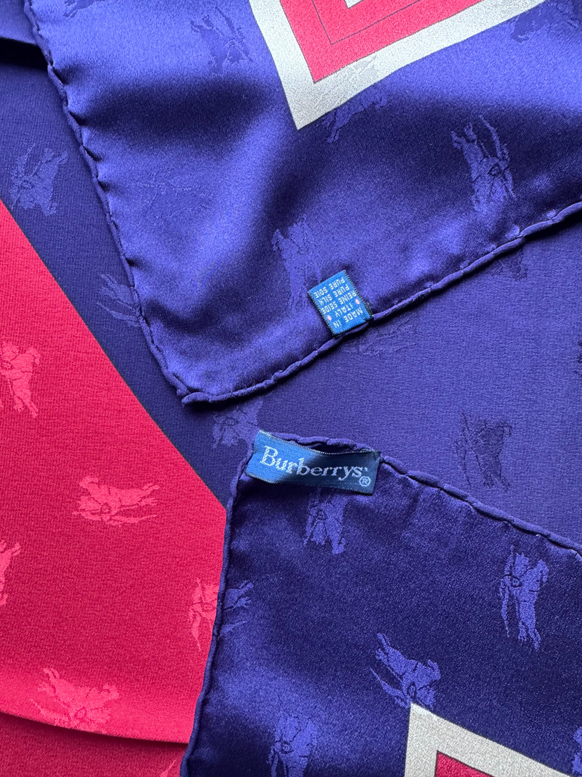 Burberry - Foulard en soie (bleu/bordeaux )
