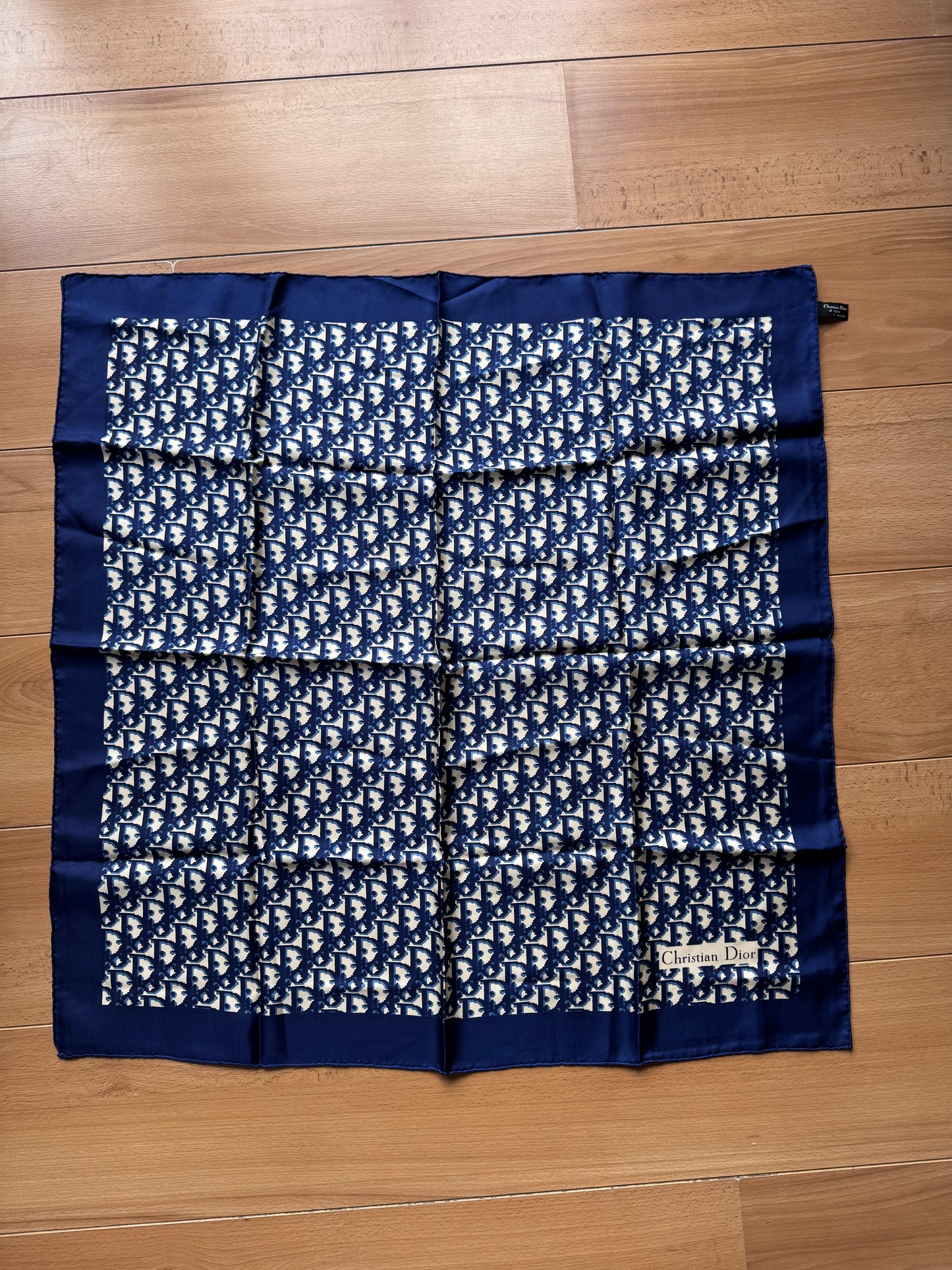 Dior - Foulard en soie (bleu)