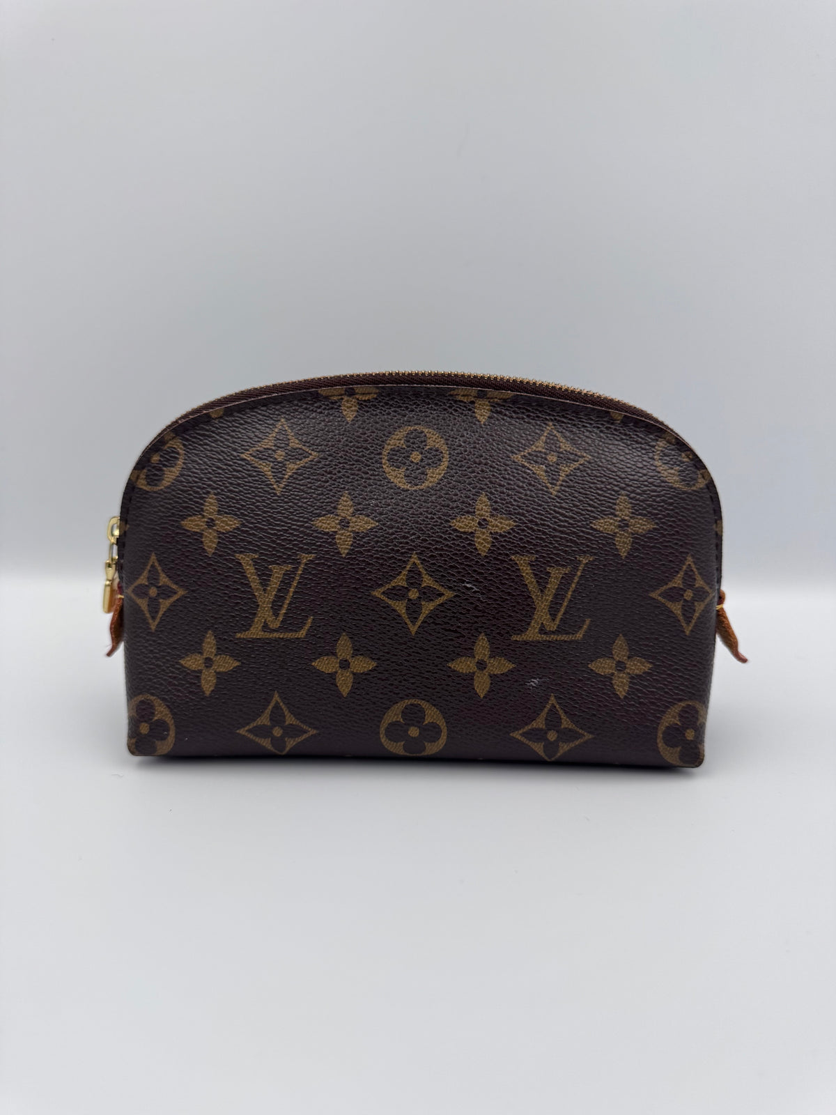 Louis Vuitton Pochette Cosmétique (CAOO57)