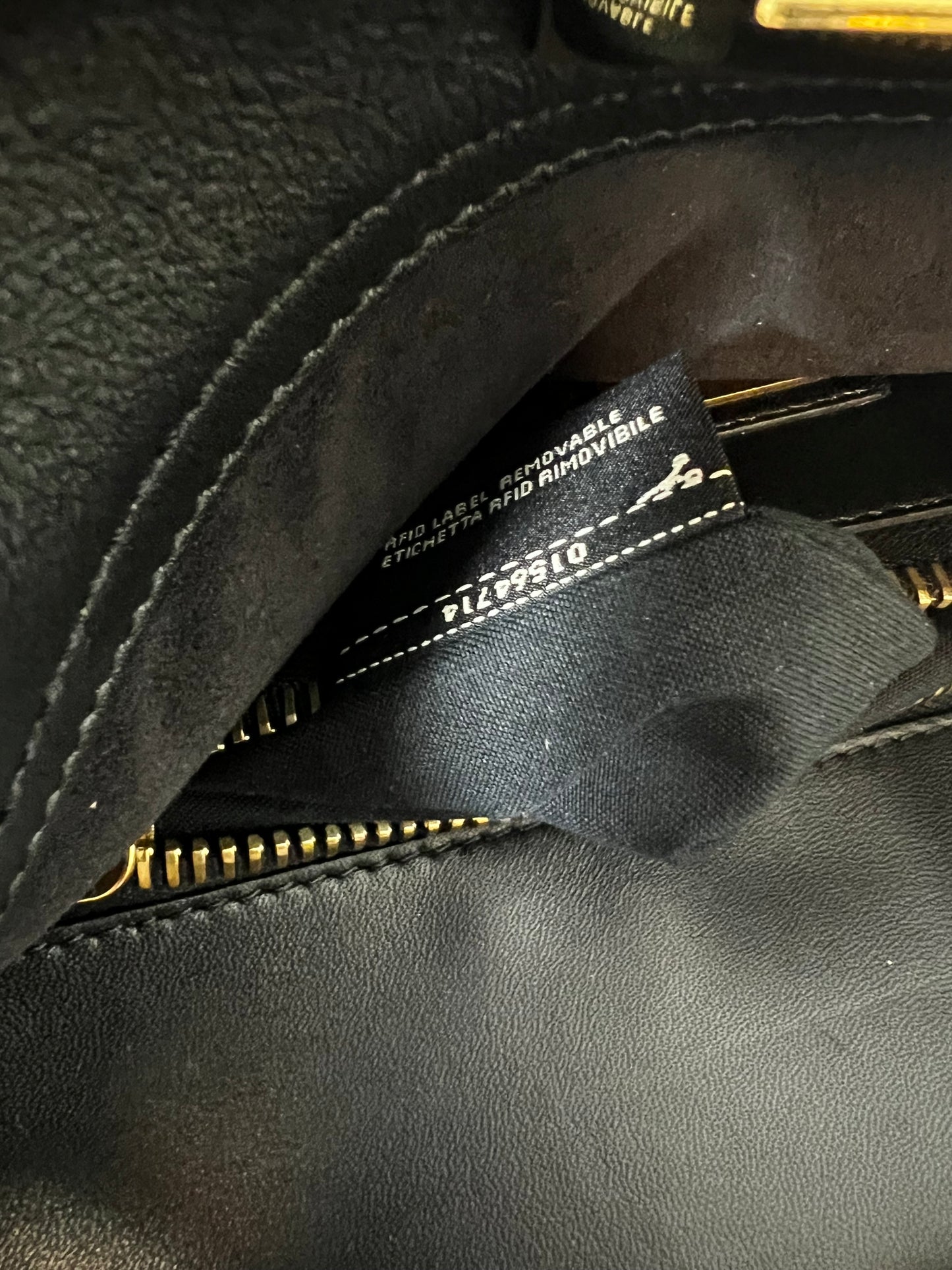 Fendi Peekaboo (L) noir avec bandoulière