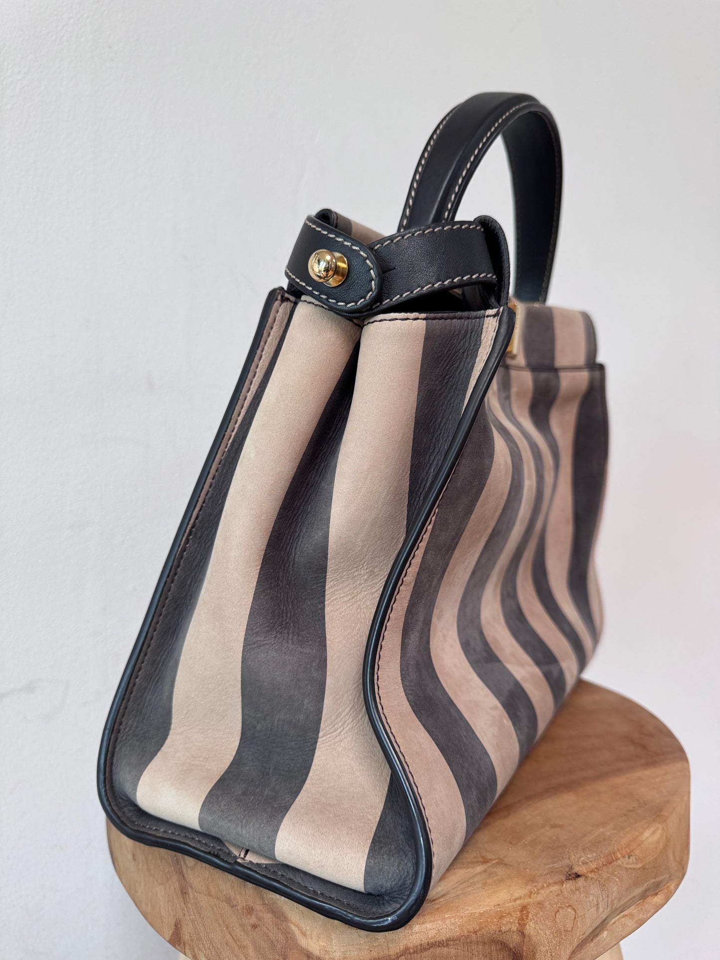 Fendi Peekaboo en cuir velours rayé