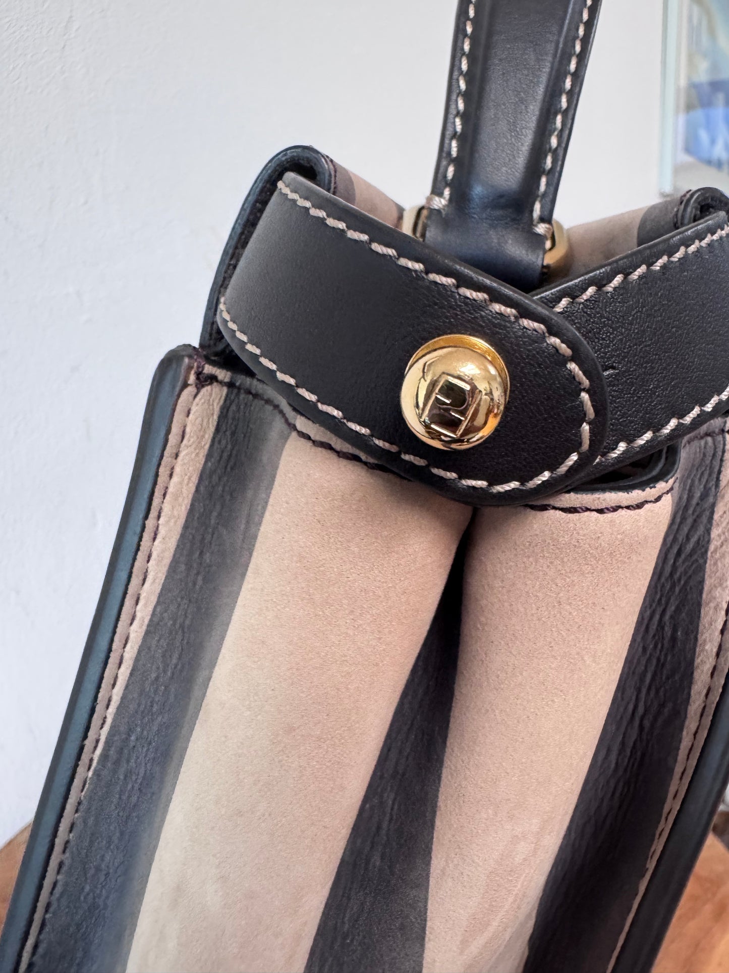 Fendi Peekaboo en cuir velours rayé