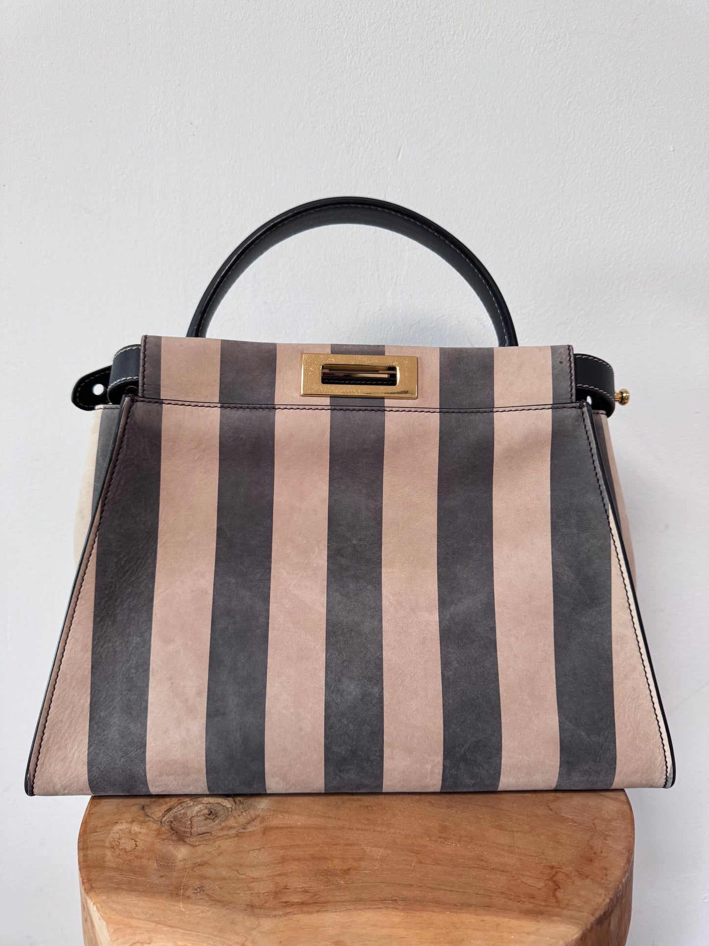 Fendi Peekaboo en cuir velours rayé