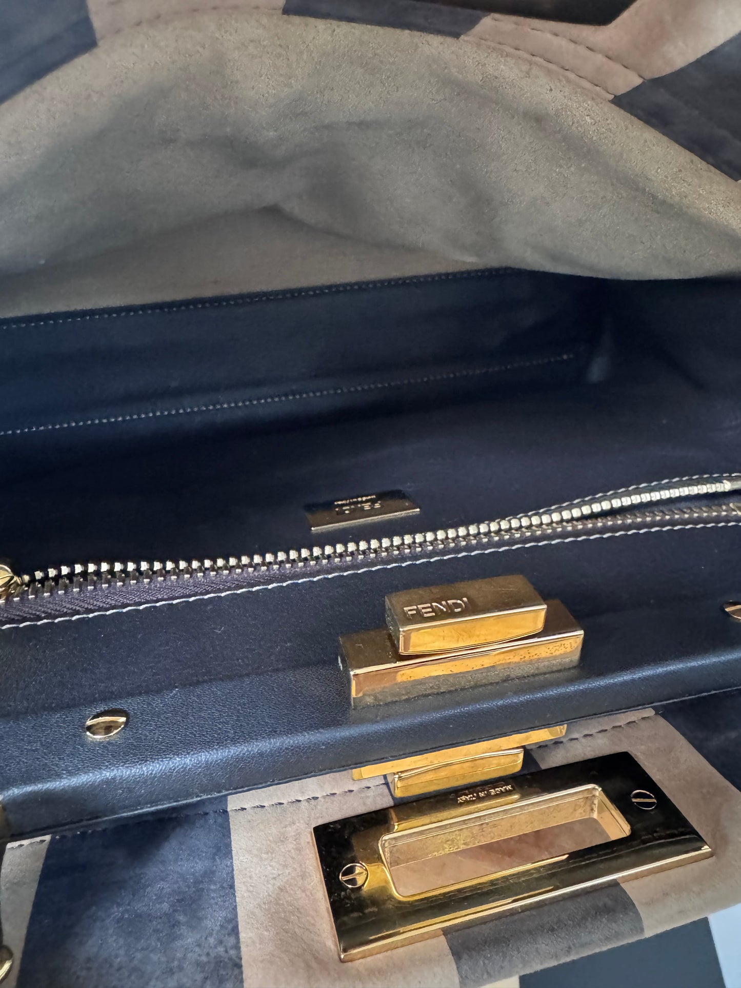 Fendi Peekaboo en cuir velours rayé