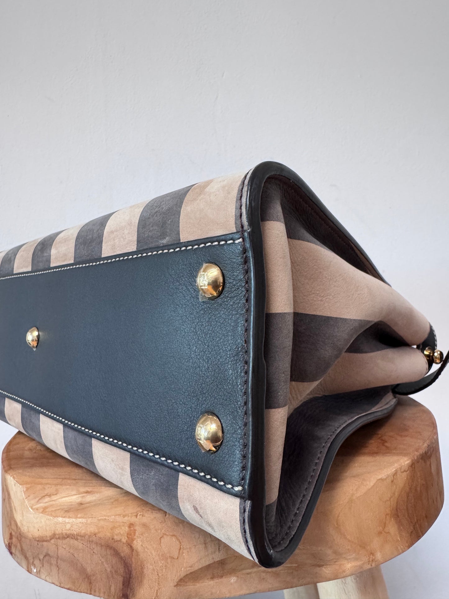 Fendi Peekaboo en cuir velours rayé