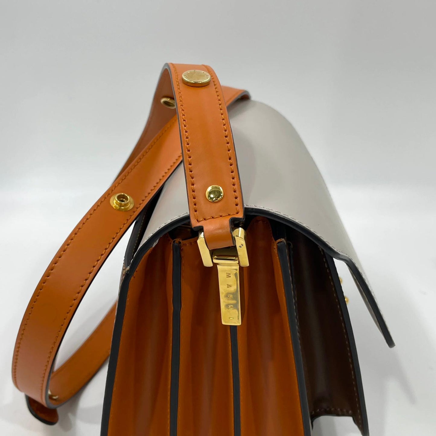 Marni trunk tricolor